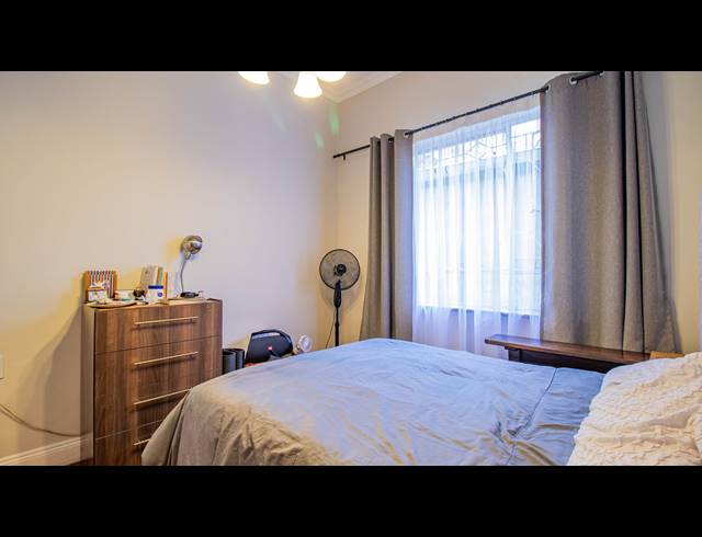 6 BEDROOM FREEHOLD FOR SALE IN PARKTOWN